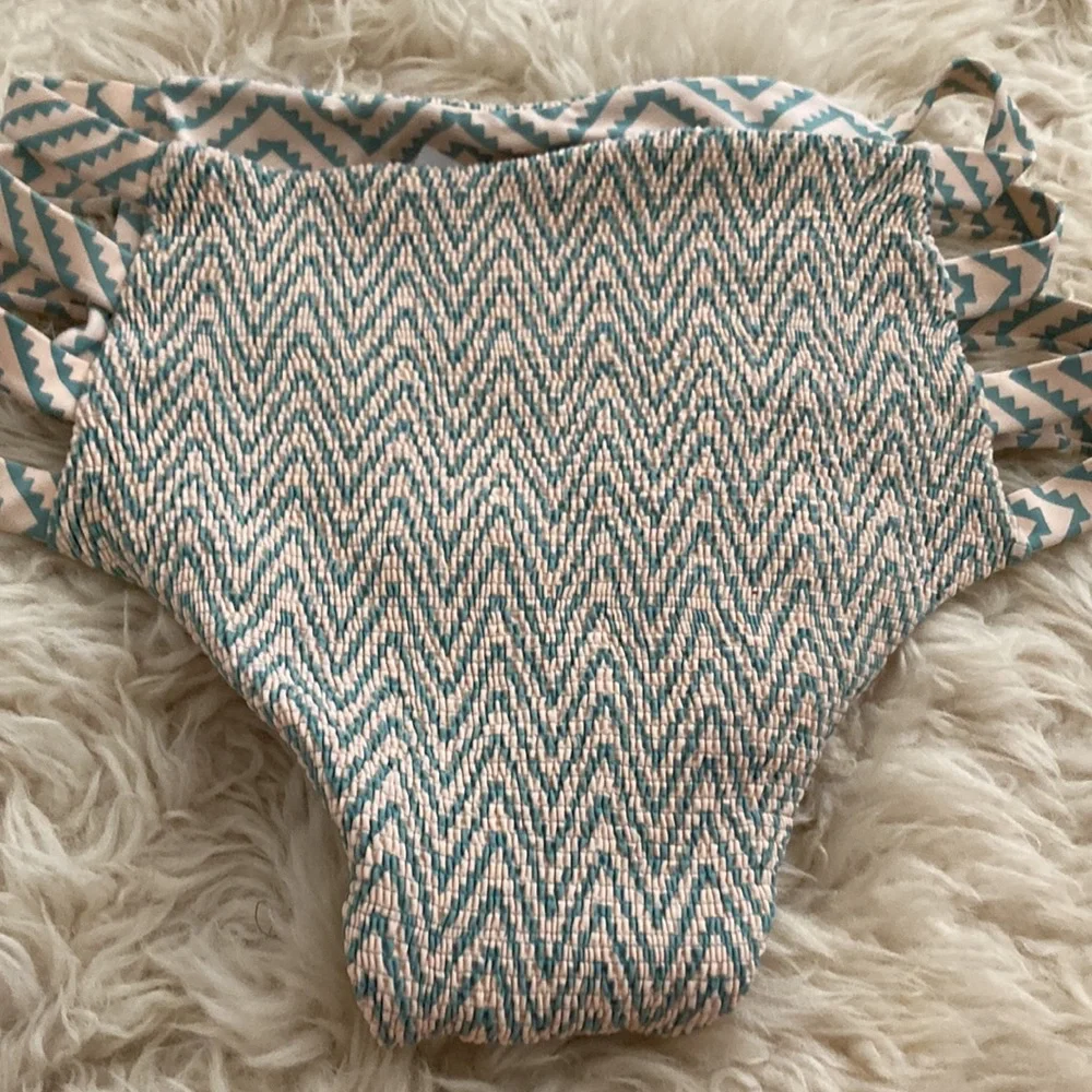 Tori praver Seafoam high waisted bottoms